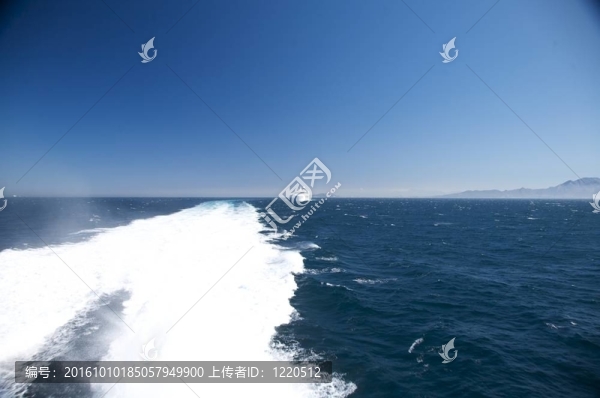 在直布羅陀海峽郵輪