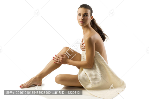 美麗女孩用毛巾