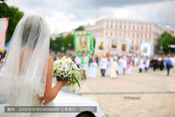 等待未婚夫未婚妻