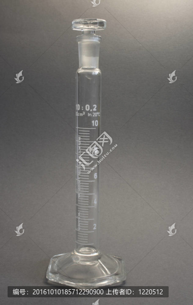 空cleargraduated缸灰色背景；體積10毫升