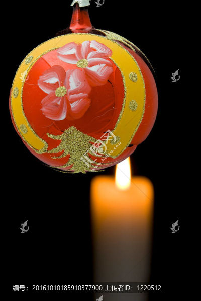 紅色的圣誕球