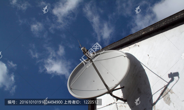 碟形衛(wèi)星天線