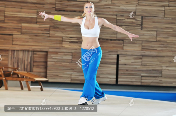 女子健身一
