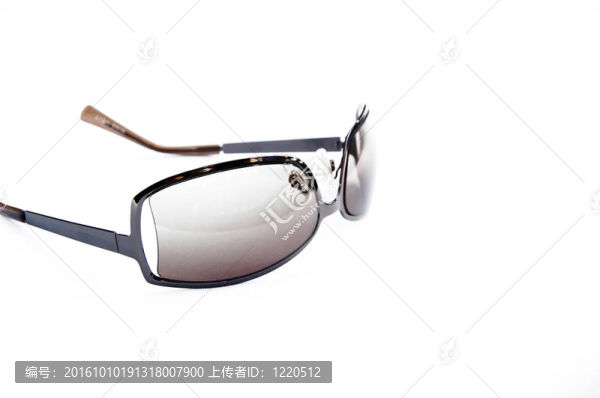 白色的太陽眼鏡