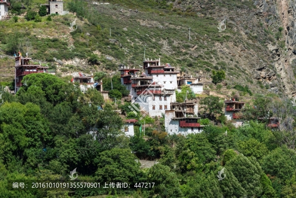 四川丹巴梭坡碉樓