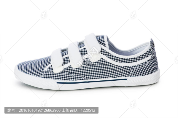 白色背景上的運動鞋