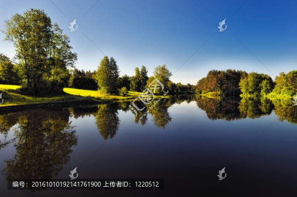 深湖