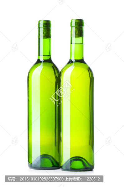 在白色的酒瓶