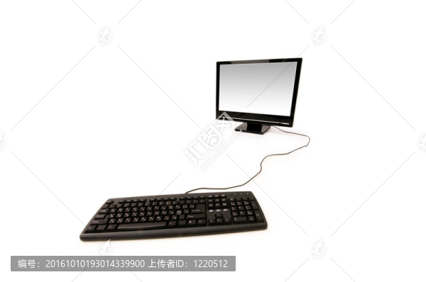 白色背景下的個(gè)人計(jì)算機(jī)