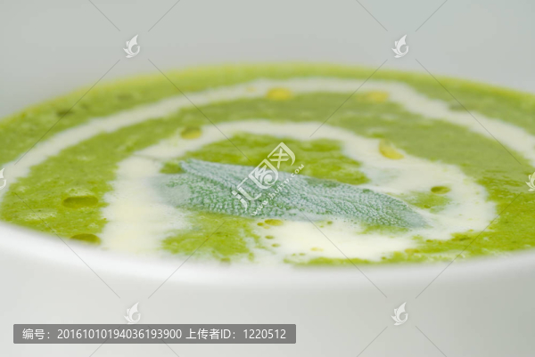 菠菜湯