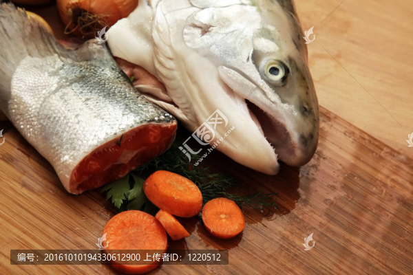 新鮮的三文魚
