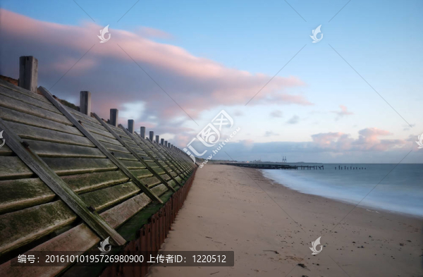 Norfolk海防線；