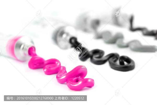 藝術(shù)家的粉紅色和黑色油漆