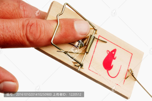 在捕鼠器的手指