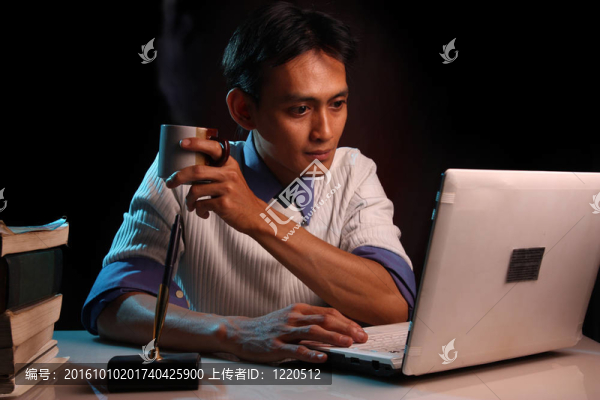 加班工作