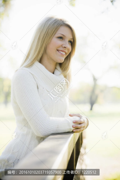 十幾歲的女孩