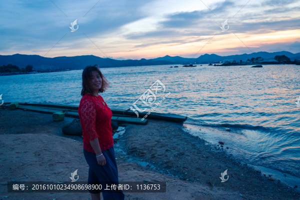 海邊的女人