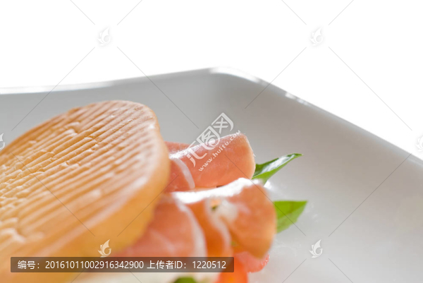帕尼尼卡普雷塞火腿