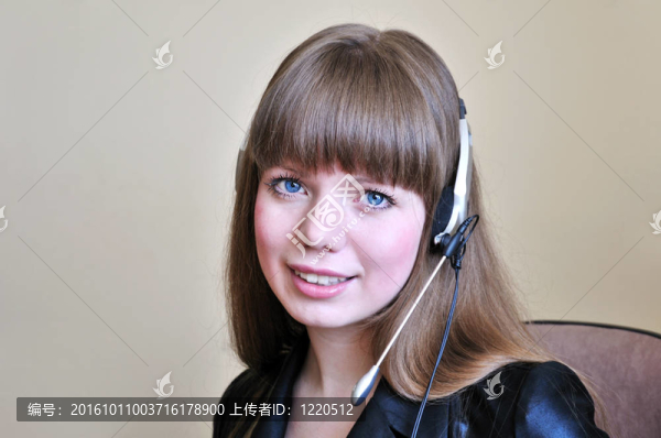 藍(lán)眼睛的女孩