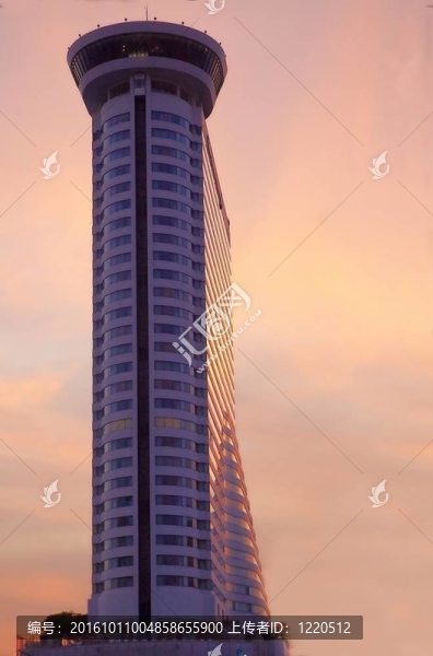 在日落的時(shí)候