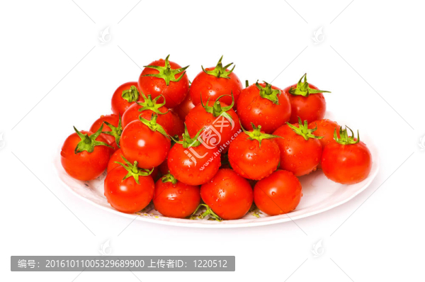 濕整個(gè)西紅柿排列的白色隔離