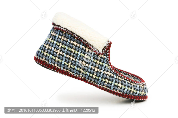 白色背景上溫暖的拖鞋