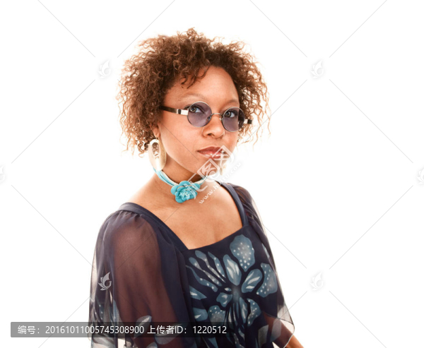 漂亮的非洲裔美國婦女