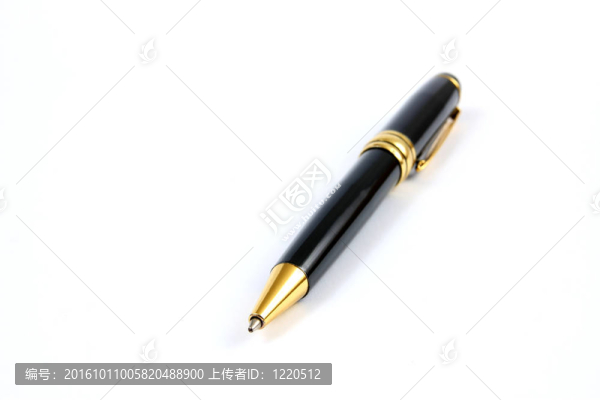 白色圓珠筆上隔離的圓珠筆