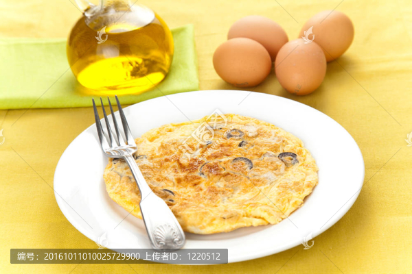 蘑菇橄欖和土豆餅