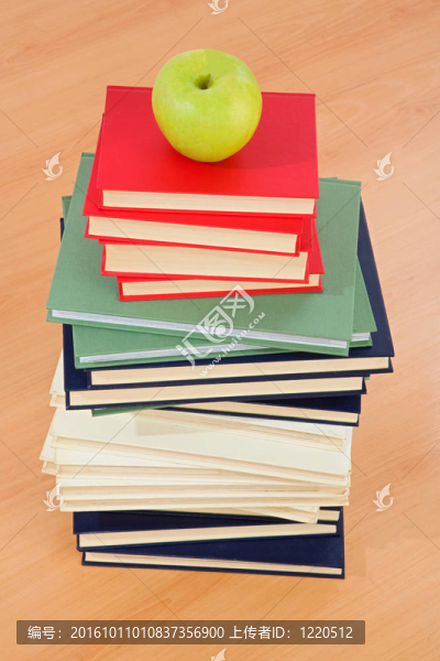 許多書塔