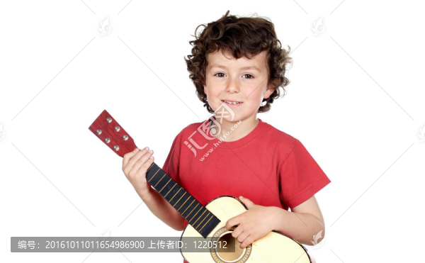 孩子在玩吉他