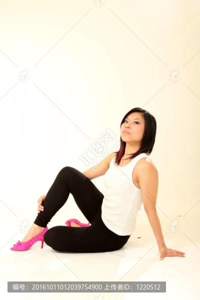 美麗的亞洲年輕女人
