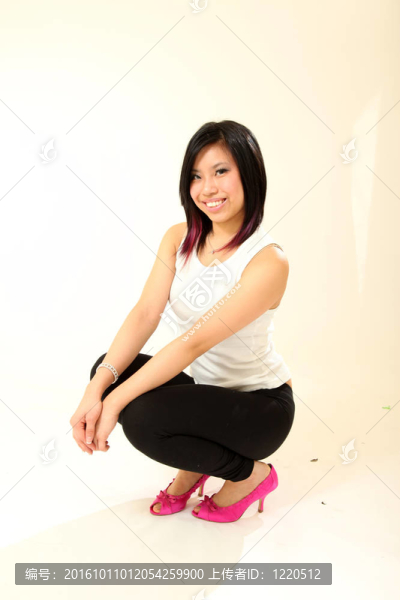 美麗的亞洲年輕女人