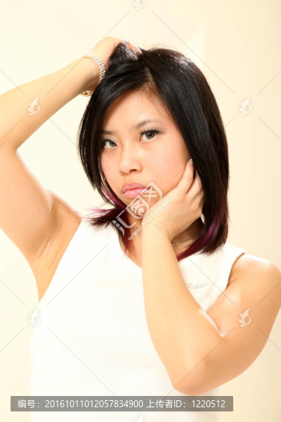 美麗的亞洲年輕女人