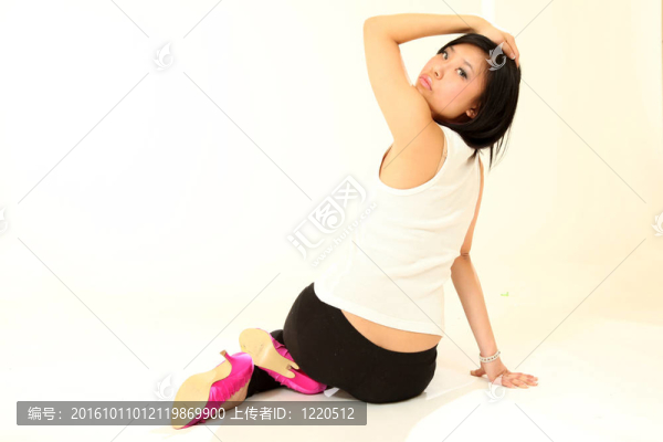 美麗的亞洲年輕女人