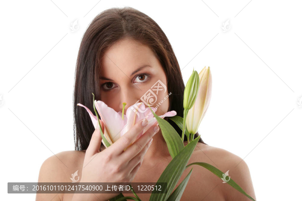 年輕女子與莉莉