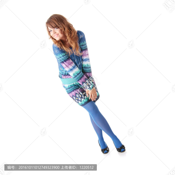 穿藍色衣服的少女