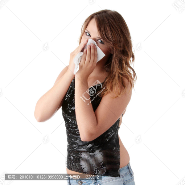 年輕的黑發(fā)女人感冒