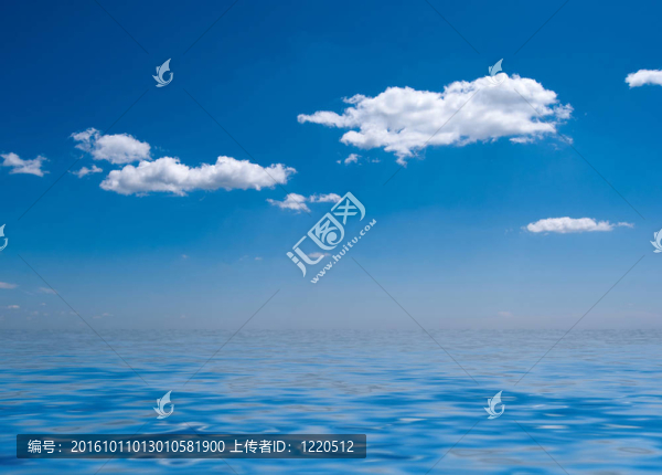蔚藍(lán)的天空和大海