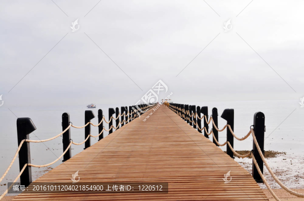 海人行天橋