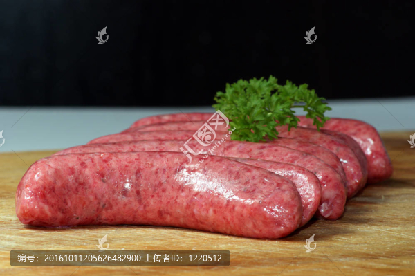 一些有機(jī)原料臘腸也叫香腸；