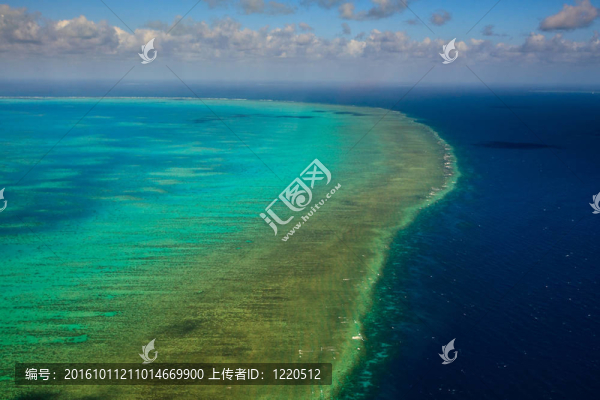 在大堡礁海洋樂園阿靈頓礁鳥瞰