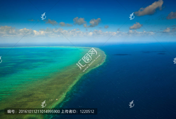 在大堡礁海洋樂(lè)園阿靈頓礁鳥(niǎo)瞰