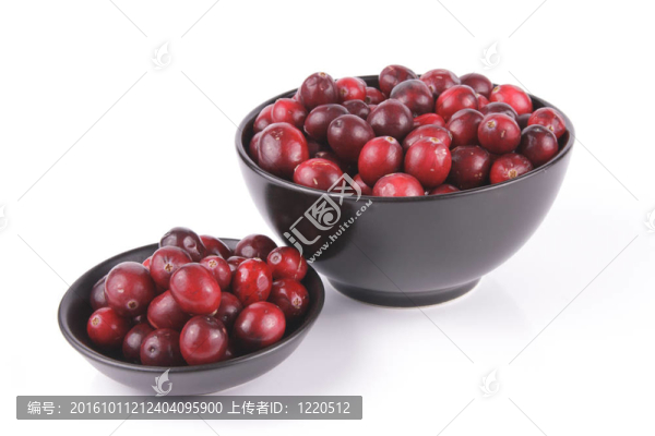 在一個黑碗小紅莓