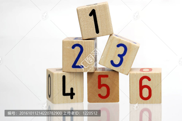 有數(shù)字的木塊