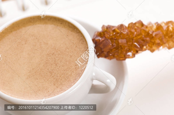 筆記本；糖和咖啡杯