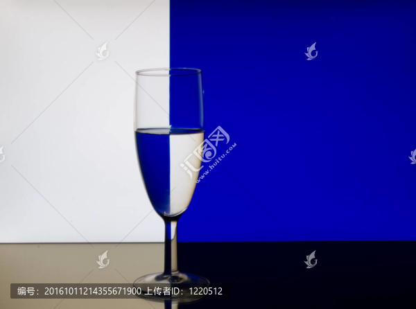 酒玻璃折射圖案