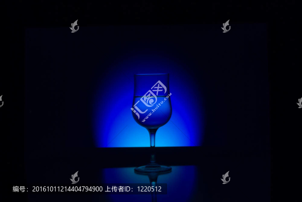 酒玻璃折射圖案
