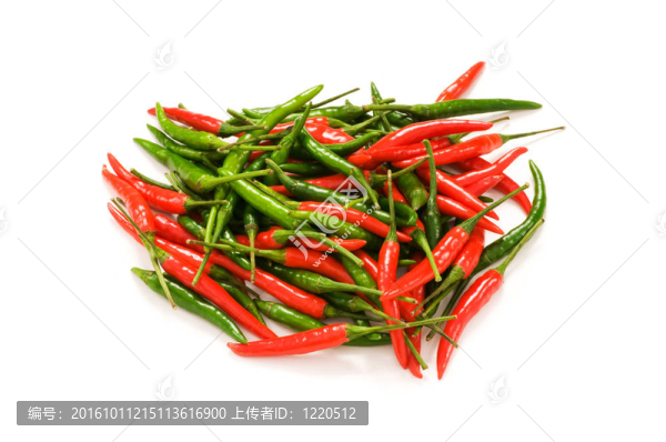 紅色的辣椒在白色的
