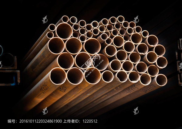 金屬管